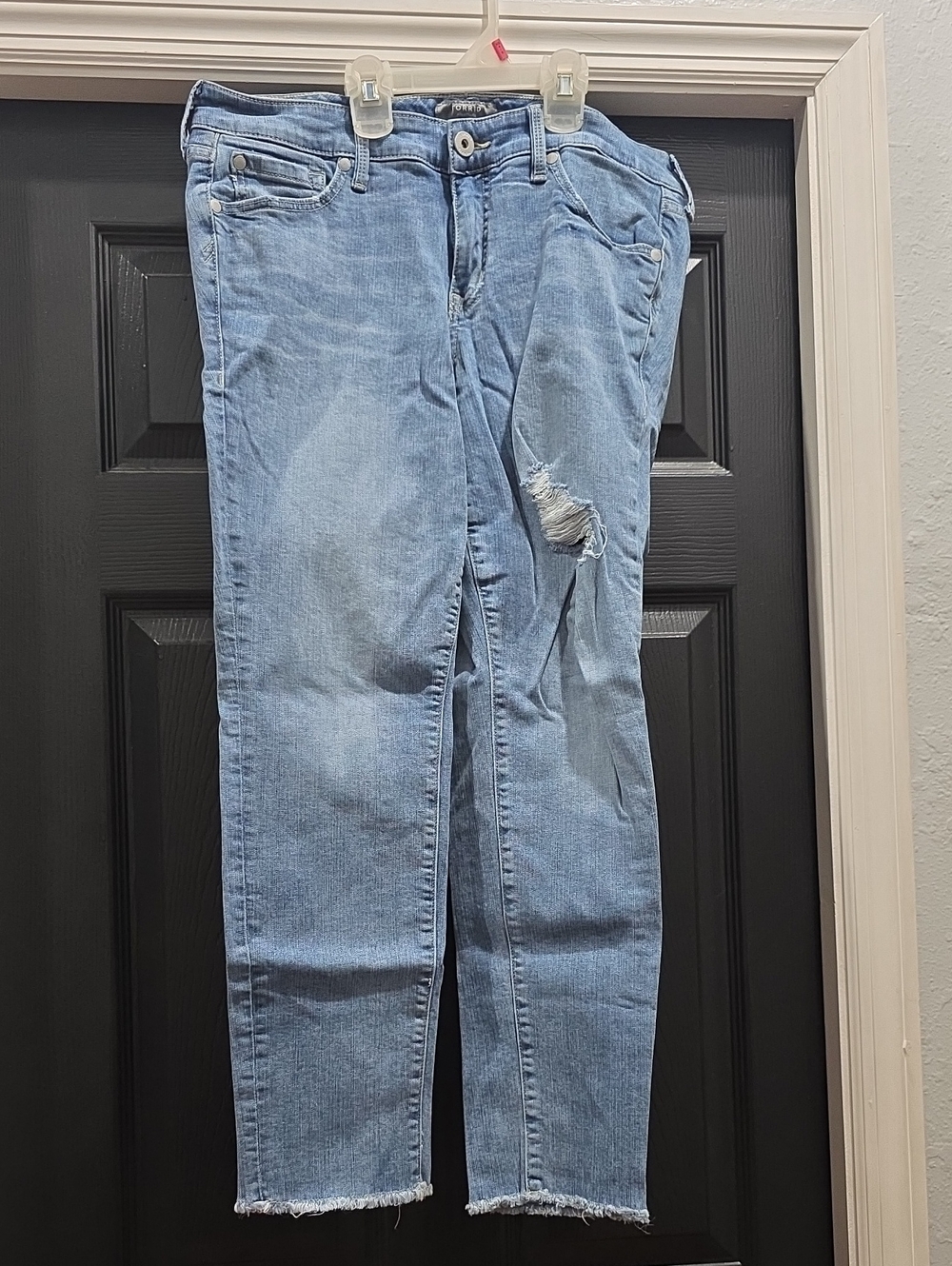 torrid Light Blue Cropped Boyfriend Leg Distressed Jeans